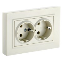 Розетка 2-местная с з/к РСш12-3-БрКр бежевый BRITE (BR-R24-16-K10-F). Розетка с заземлением с защитными шторками в сборе. IEK